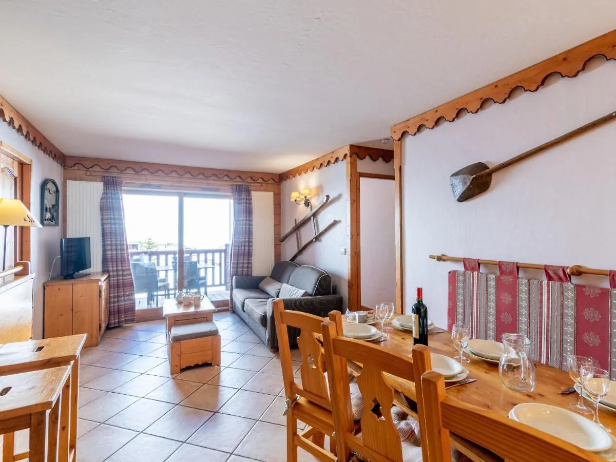 Apartment Ecrin Des Neiges - Val Claret-4 By Interhome Tignes