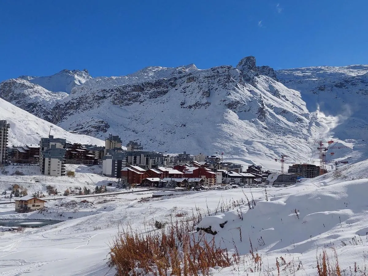 Apartment Ecrin Des Neiges - Val Claret-4 By Interhome Tignes